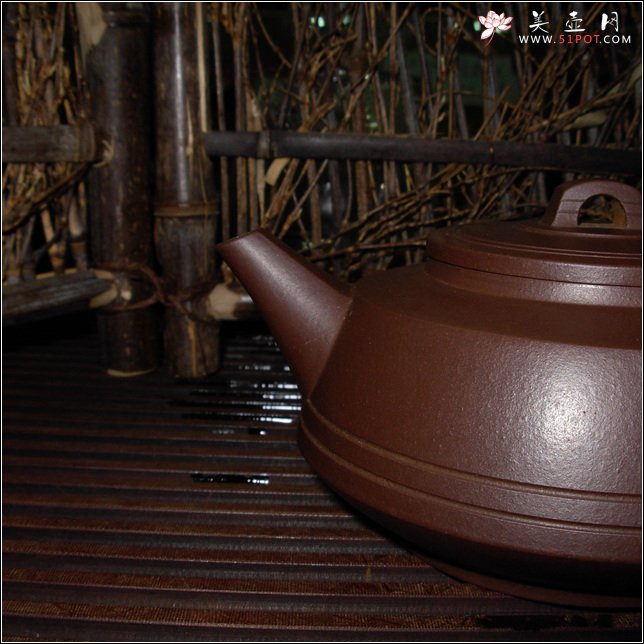 紫砂壶图片：天地方圆壶 - 宜兴紫砂壶网