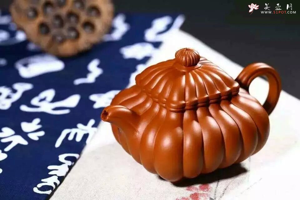 紫砂壶图片：筋纹四方 - 宜兴紫砂壶网