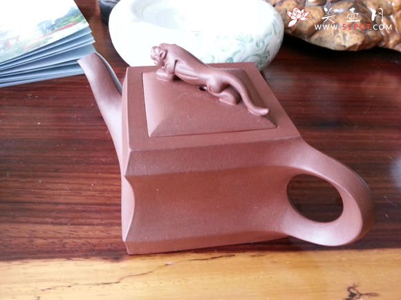 紫砂壶图片：狮王壶 - 宜兴紫砂壶网