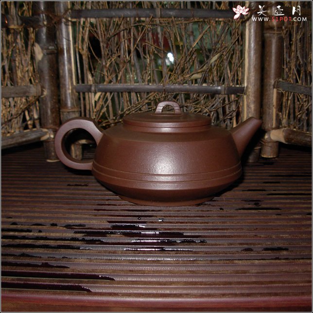 紫砂壶图片：天地方圆壶 - 宜兴紫砂壶网