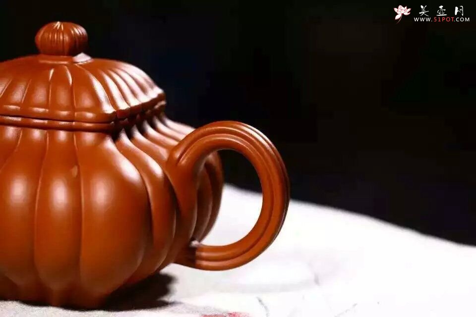 紫砂壶图片：筋纹四方 - 宜兴紫砂壶网