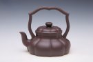 紫砂壶图片：提梁菱花壶 - 宜兴紫砂壶网
