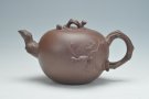 紫砂壶图片：松鼠葡萄壶 - 宜兴紫砂壶网