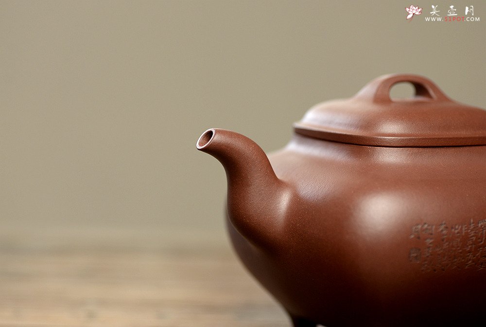 紫砂壶图片：文气装饰 大气磅礴 优质清水 全手传炉 神韵悠长 - 宜兴紫砂壶网