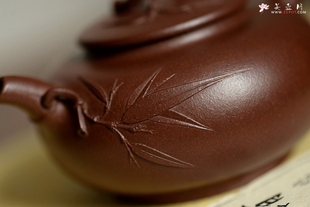 紫砂壶图片：优质老紫泥 大口实用 全手小智竹 贴叶飘逸 - 宜兴紫砂壶网