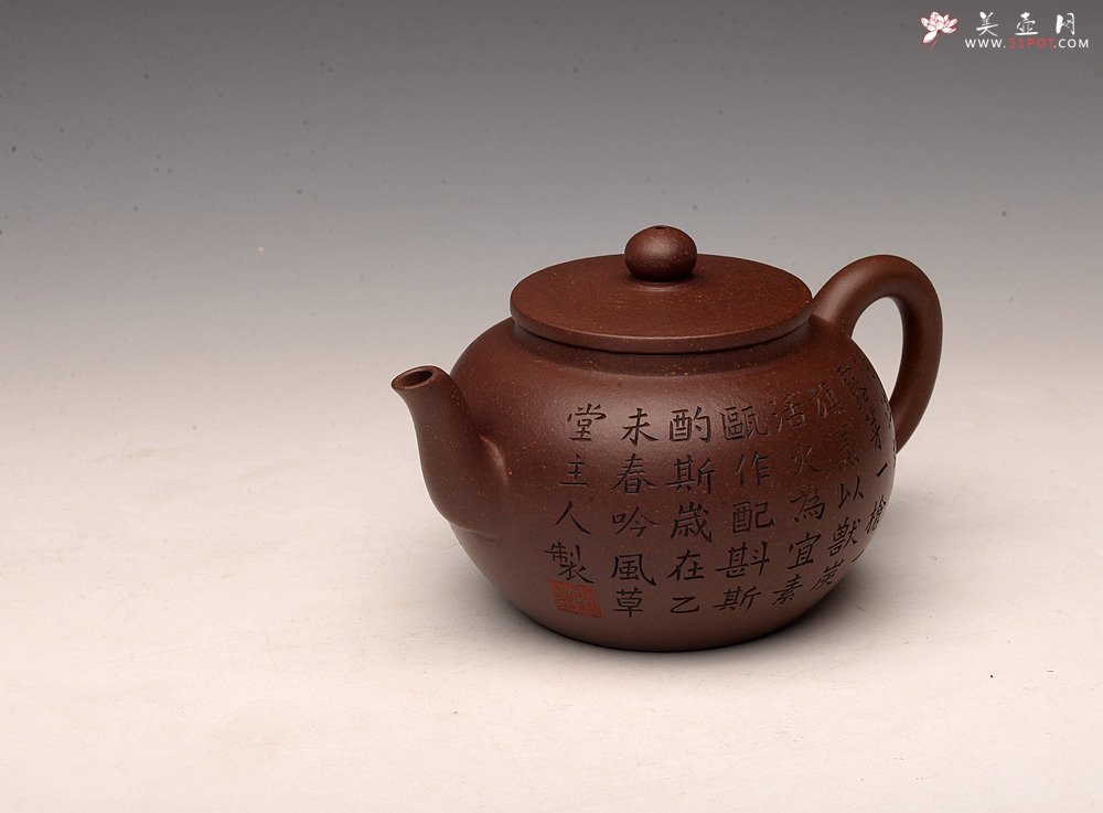 紫砂壶图片：张听钢精刻之作 全手平盖莲子 摹古清.申锡 耐品古朴 - 宜兴紫砂壶网