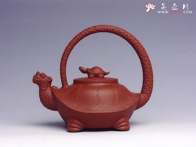 紫砂壶图片：大鱼龙壶提梁壶 - 宜兴紫砂壶网