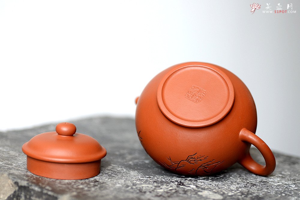 紫砂壶图片：张听刚装饰 刀法老辣 饱满周正 全手掇只 优质朱泥 - 宜兴紫砂壶网