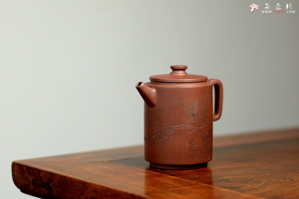 紫砂壶图片：国助工唐文乙未年新作 全手玉柱 国助袁德波老师装饰 - 宜兴紫砂壶网