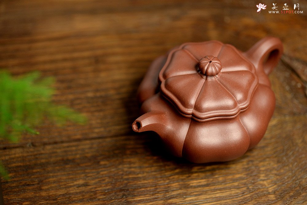 紫砂壶图片：精美之作 美若葵花 张力十足 葵仿古 - 宜兴紫砂壶网