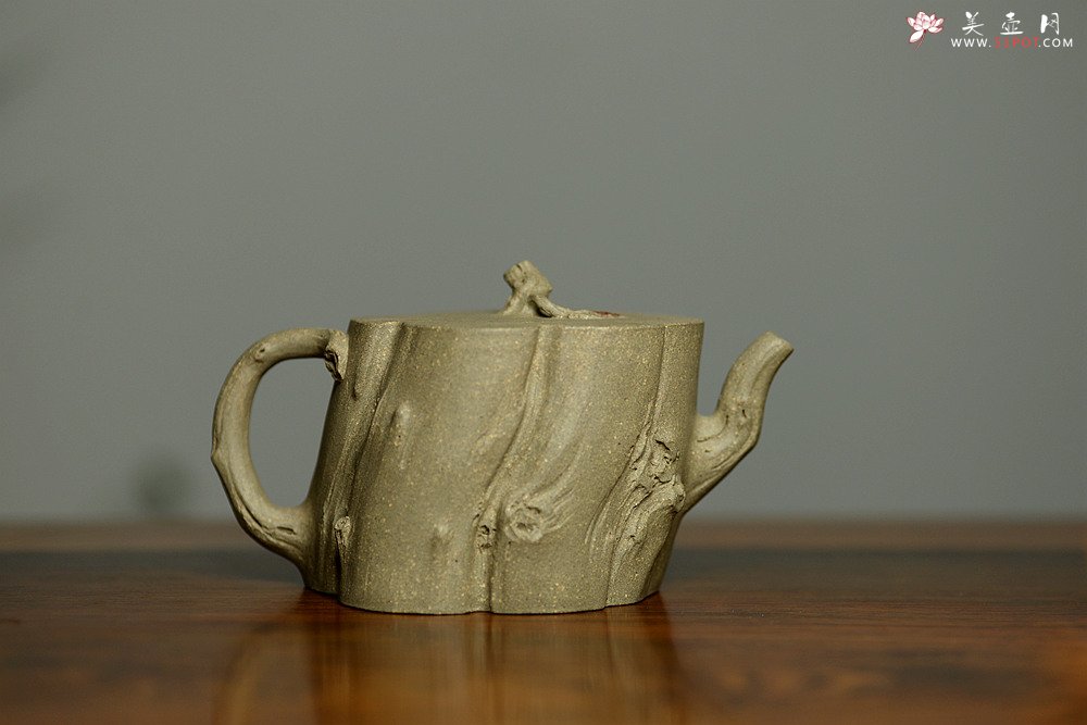 紫砂壶图片：学院派风格~ 郑志贤全手作品 秋吟 一缕秋风迎面来~ - 宜兴紫砂壶网