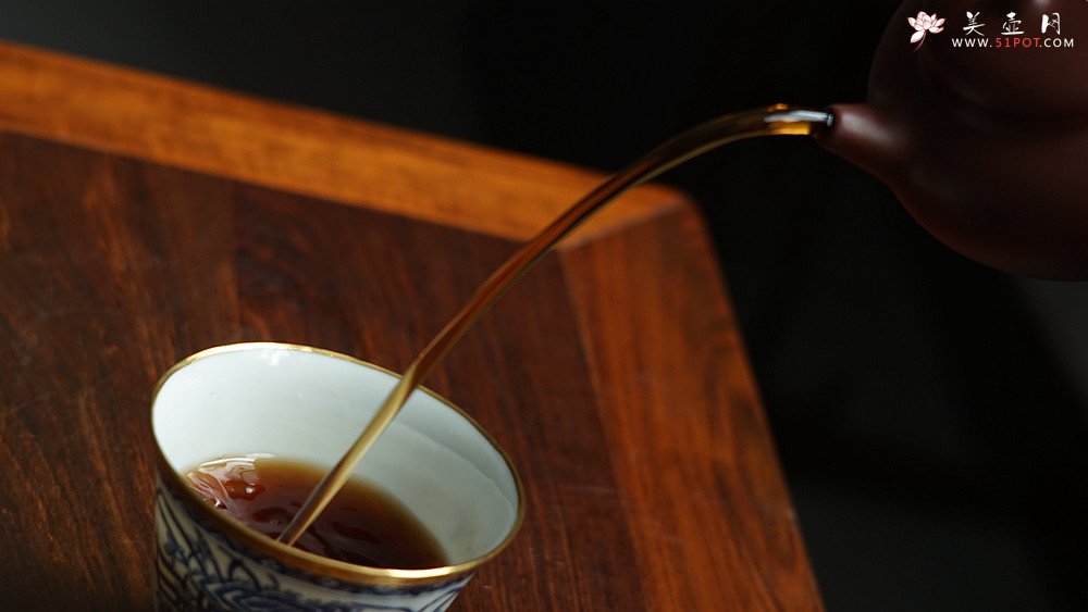 紫砂壶图片：俞欣荣新作 美壶特惠 经典实用 出水如注 线条流畅 做工精致 汉韵（高旭峰款式） - 宜兴紫砂壶网