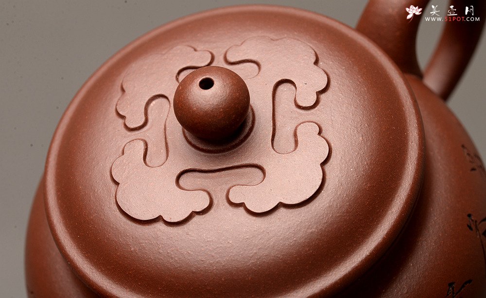 紫砂壶图片：传统经典 器型周正端庄 文气刻绘 大彬如意 - 宜兴紫砂壶网