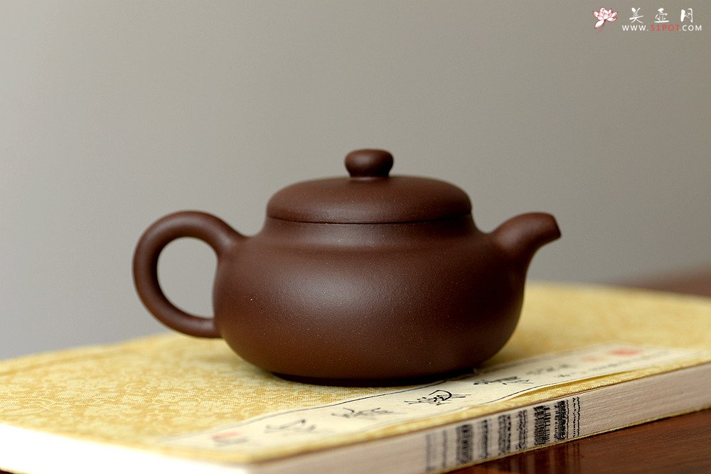 紫砂壶图片：张智耀全手新作 圆润饱满 有趣实用 全手圆乐 - 宜兴紫砂壶网