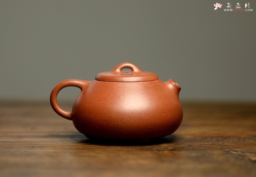 紫砂壶图片：优质降坡泥 周路健全手近作 禅瓢 实用耐品 - 宜兴紫砂壶网