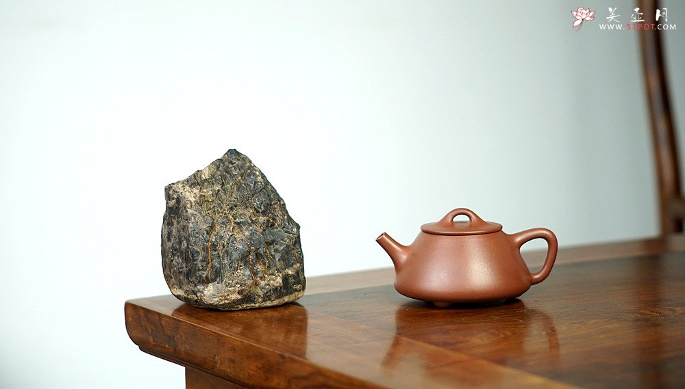 紫砂壶图片：乙未夏日作品 徐正涛全手传统经典 平盖小石瓢~ - 宜兴紫砂壶网