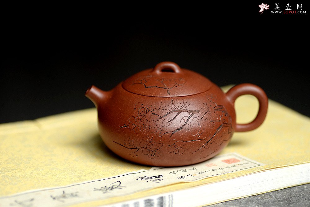 紫砂壶图片：美壶特惠 路达全手新品 温润可人 扁而不僵 全手扁腹二 - 宜兴紫砂壶网