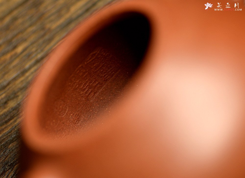 紫砂壶图片：优质降坡泥 周路健全手近作 禅瓢 实用耐品 - 宜兴紫砂壶网