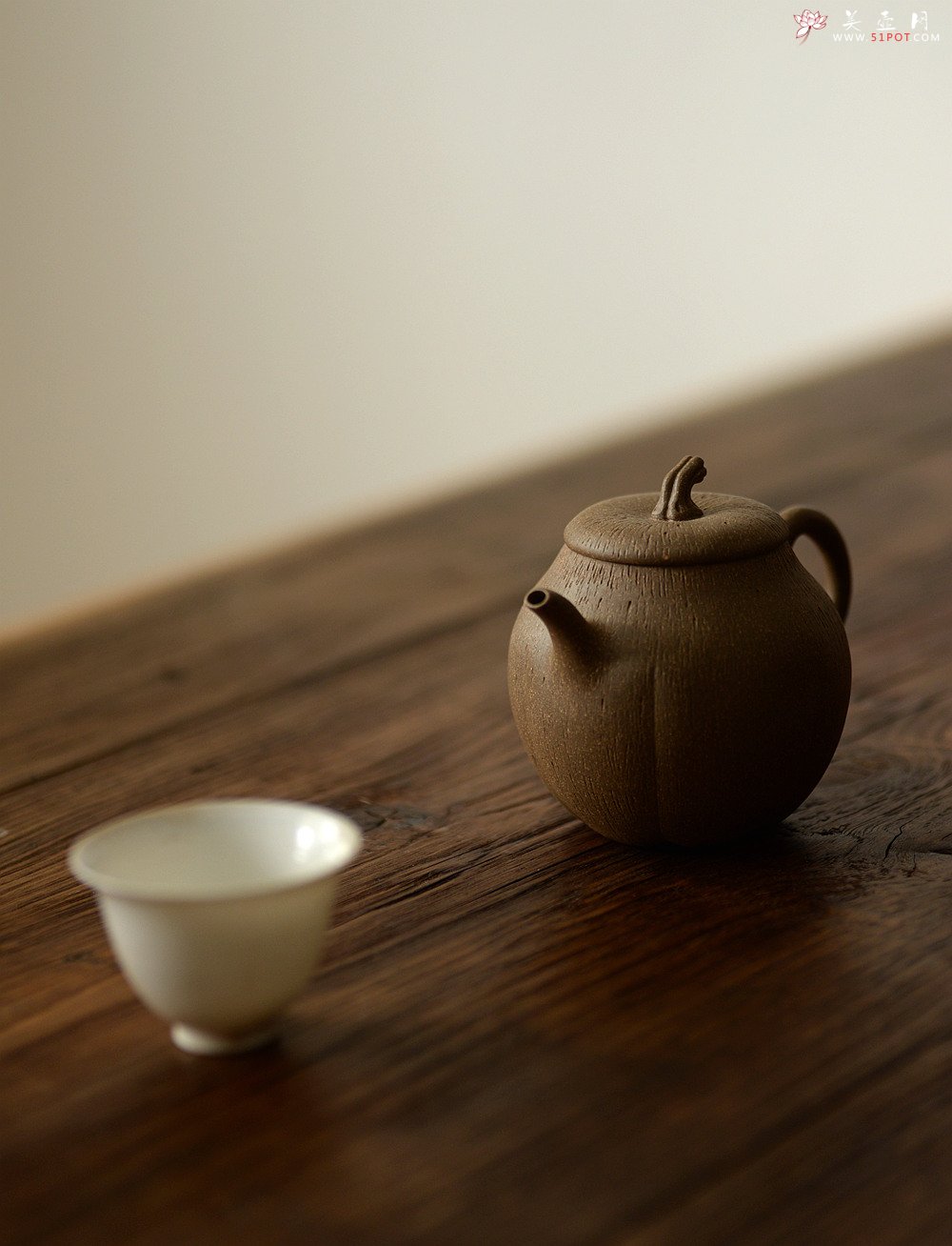 紫砂壶图片：潘小东全手新作 学院风 亭亭玉立 文气可人 玉瓜 - 宜兴紫砂壶网