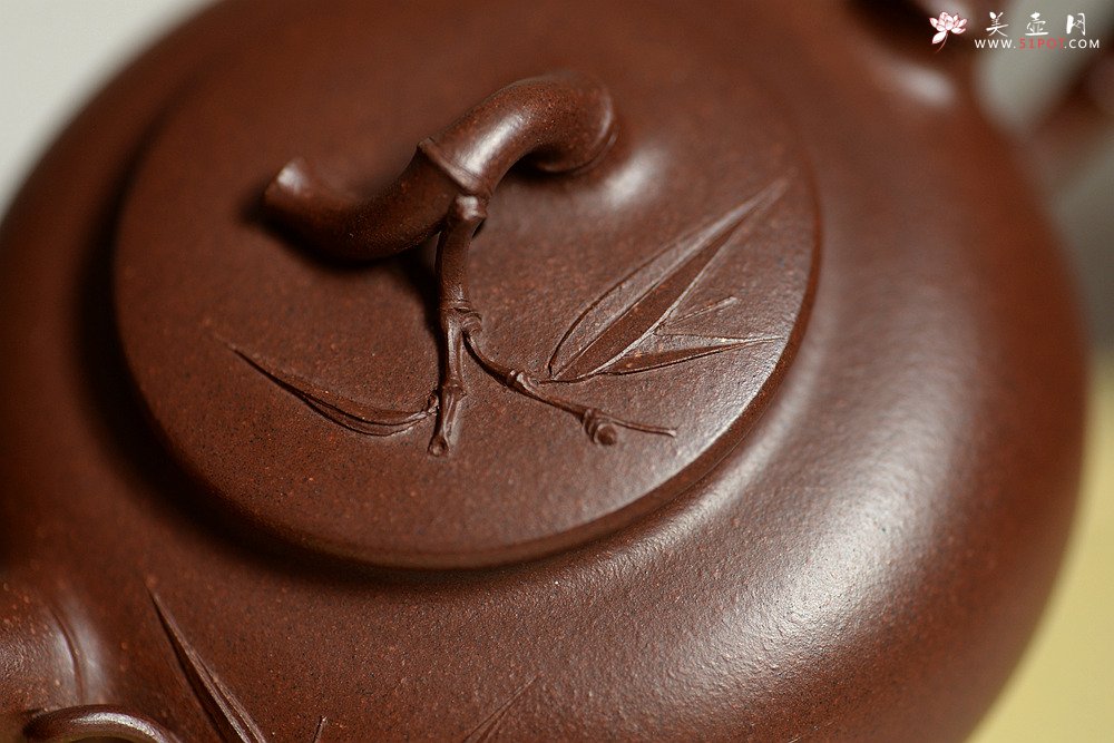 紫砂壶图片：优质老紫泥 大口实用 全手小智竹 贴叶飘逸 - 宜兴紫砂壶网