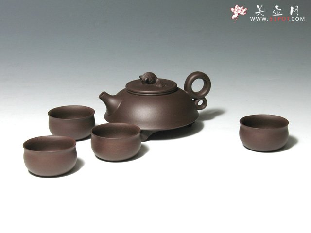 紫砂壶图片：鱼乐茶具 - 宜兴紫砂壶网