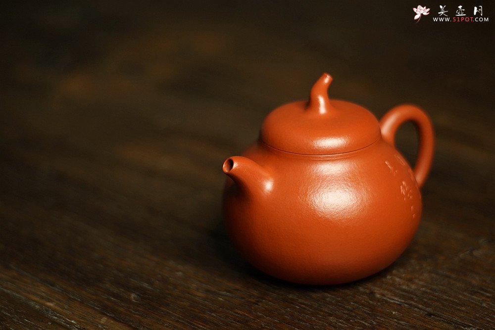 紫砂壶图片：传统器形 白云一片去悠悠~敦厚可人  全手茄段 - 宜兴紫砂壶网