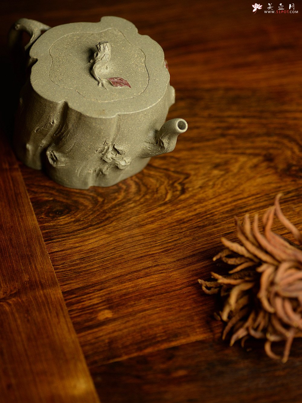 紫砂壶图片：学院派风格~ 郑志贤全手作品 秋吟 一缕秋风迎面来~ - 宜兴紫砂壶网