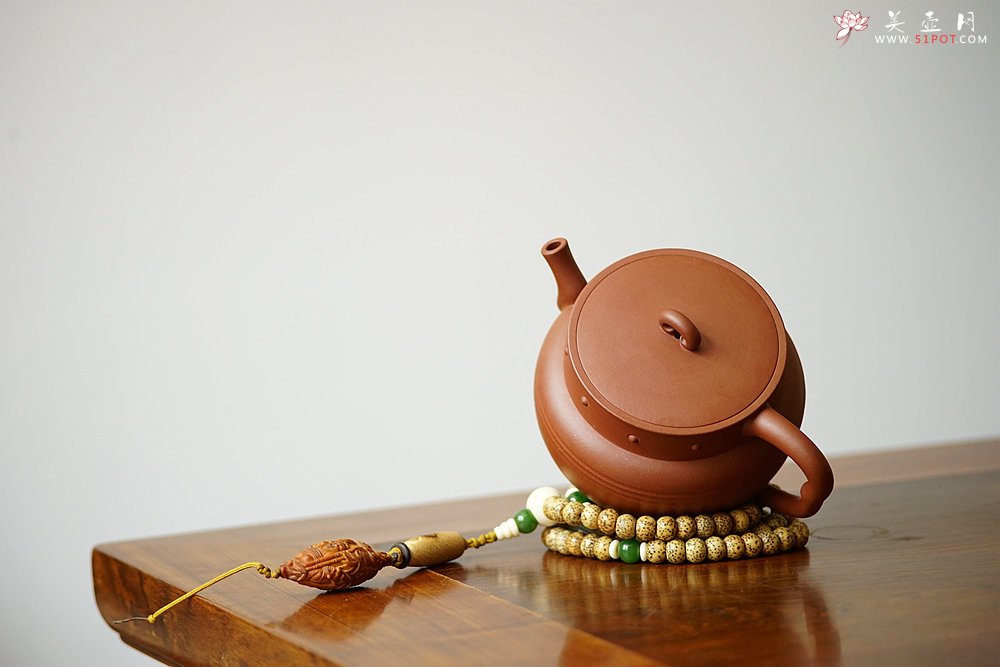 紫砂壶图片：于洪霞全手原创作品 摹古雅韵 精致耐品~  宋意 - 宜兴紫砂壶网