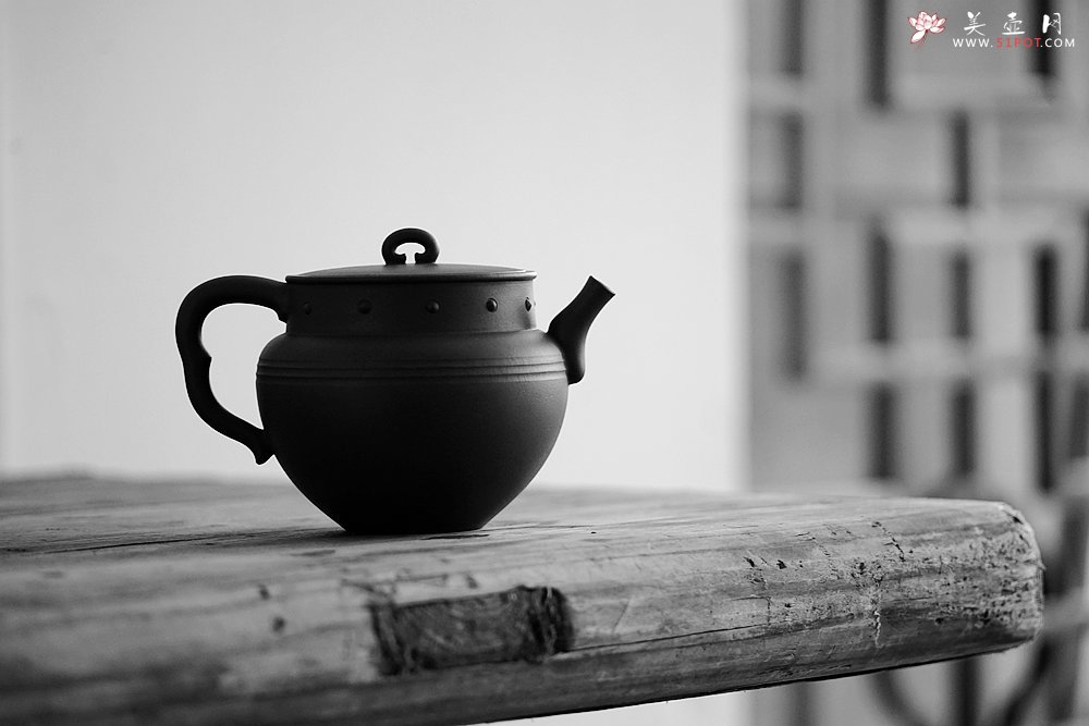 紫砂壶图片：于洪霞全手原创作品 摹古雅韵 精致耐品~  宋意 - 宜兴紫砂壶网