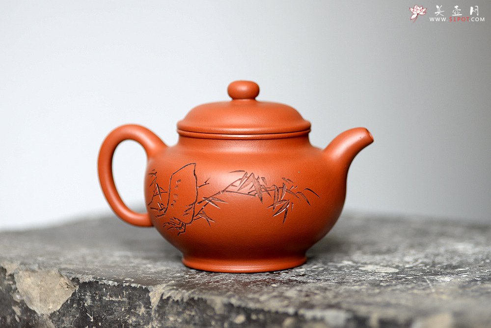 紫砂壶图片：张听刚装饰 刀法老辣 饱满周正 全手掇只 优质朱泥 - 宜兴紫砂壶网