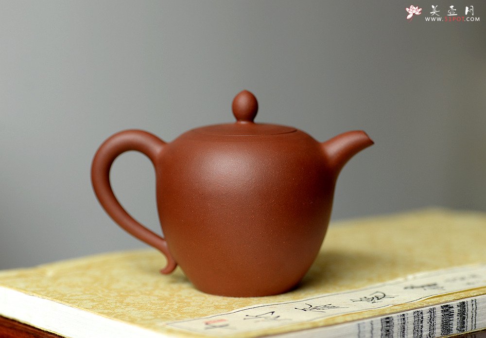 紫砂壶图片：曲峰老师全手精品之美人肩 亭亭玉立 娇俏可人 - 宜兴紫砂壶网