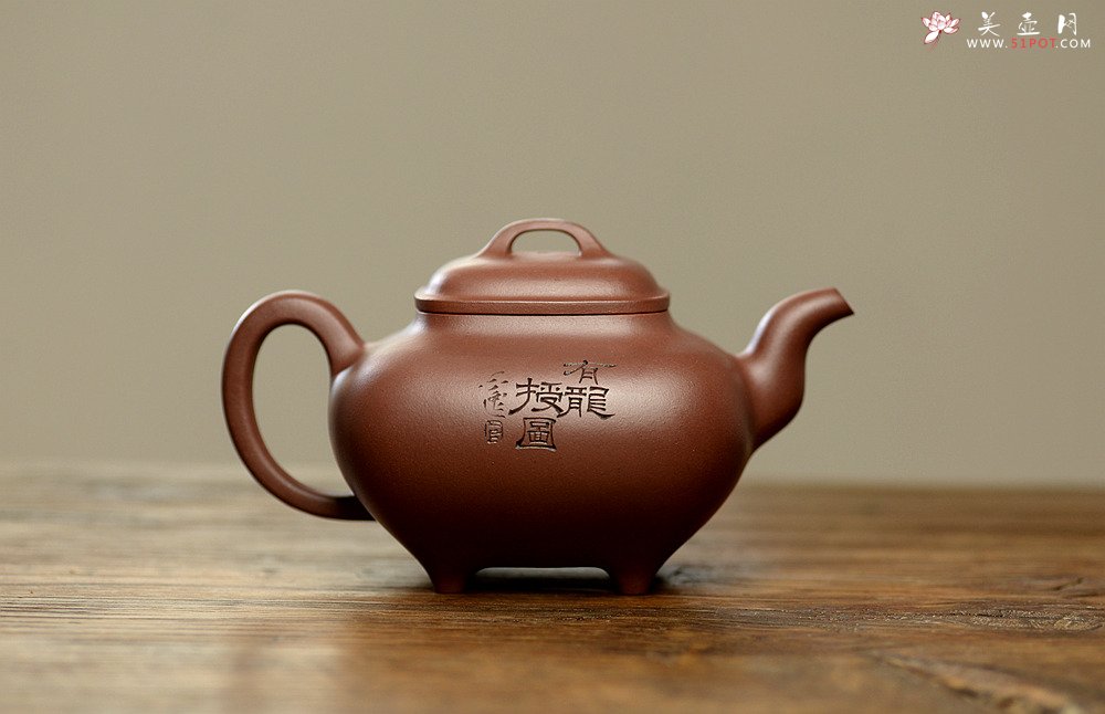 紫砂壶图片：文气装饰 大气磅礴 优质清水 全手传炉 神韵悠长 - 宜兴紫砂壶网