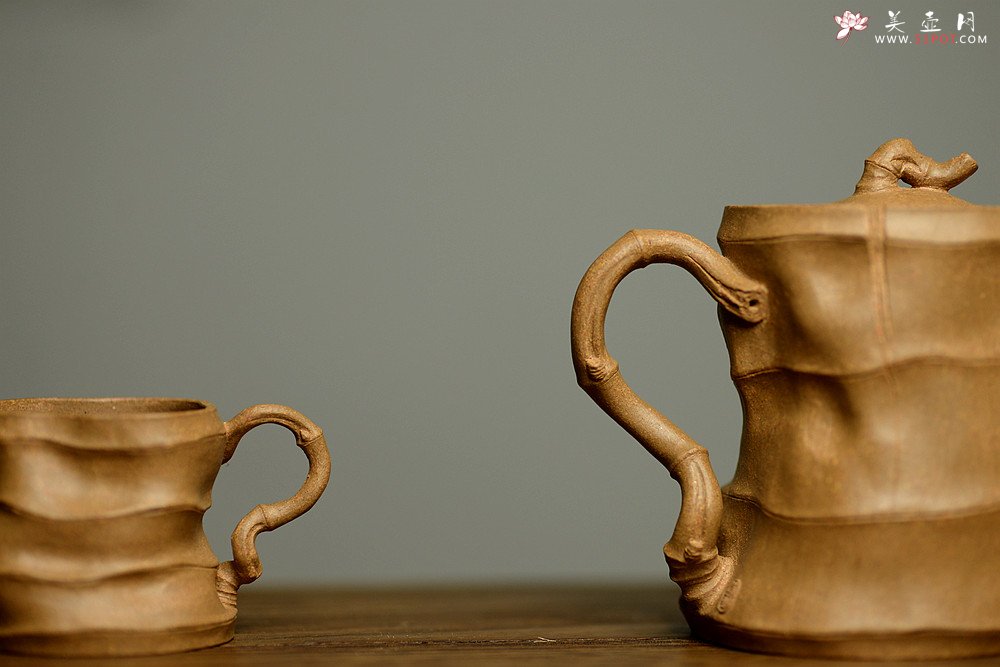 紫砂壶图片：林秀明最新作品 全手精品 文雅十足  清逸套组 一壶竹韵~ - 宜兴紫砂壶网