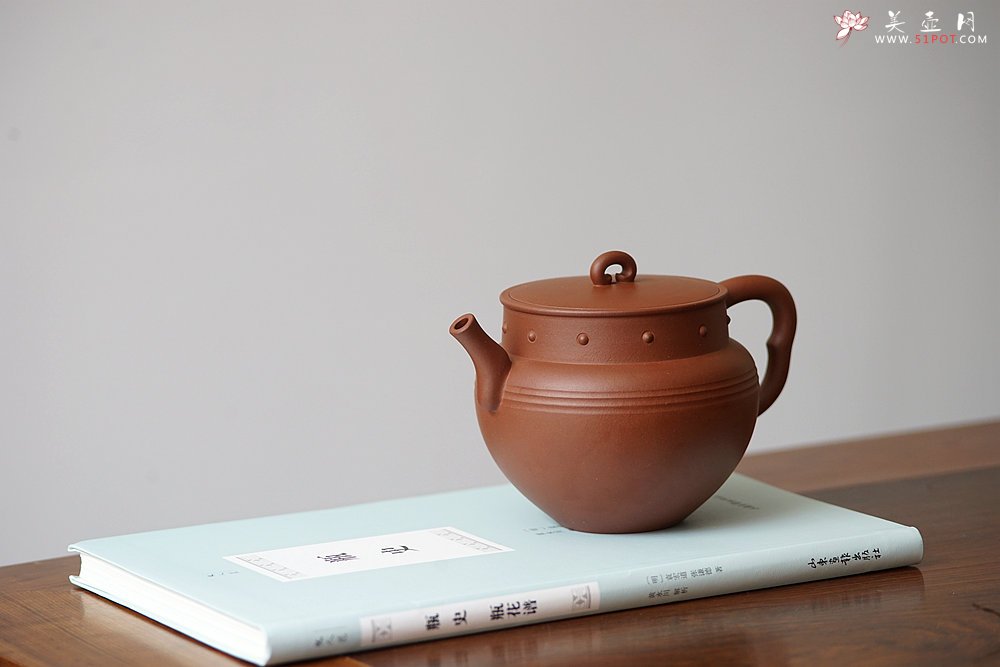 紫砂壶图片：于洪霞全手原创作品 摹古雅韵 精致耐品~  宋意 - 宜兴紫砂壶网