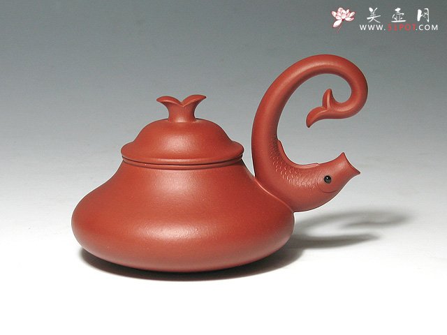 紫砂壶图片：九龙戏水 - 宜兴紫砂壶网