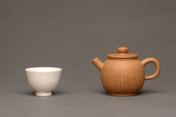 紫砂壶图片：美壶特惠 杀茶利器 心经小巨轮 茶人最爱 古朴实用 - 宜兴紫砂壶网