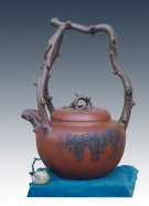 紫砂壶图片：特大东坡提梁壶 - 宜兴紫砂壶网