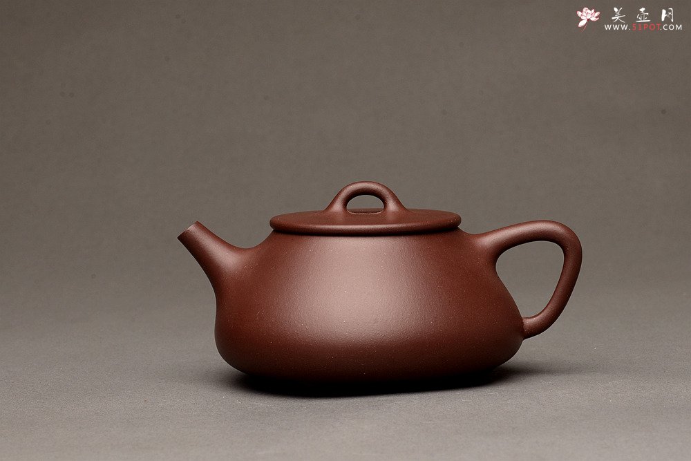 紫砂壶图片：器形周正 骨肉均挺之全手平盖石瓢  - 宜兴紫砂壶网