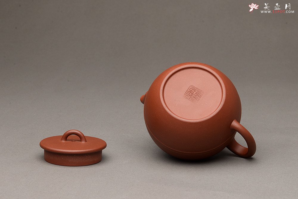 紫砂壶图片：钱林芳全手新作 韵味独特 做工精致 线韵 - 宜兴紫砂壶网