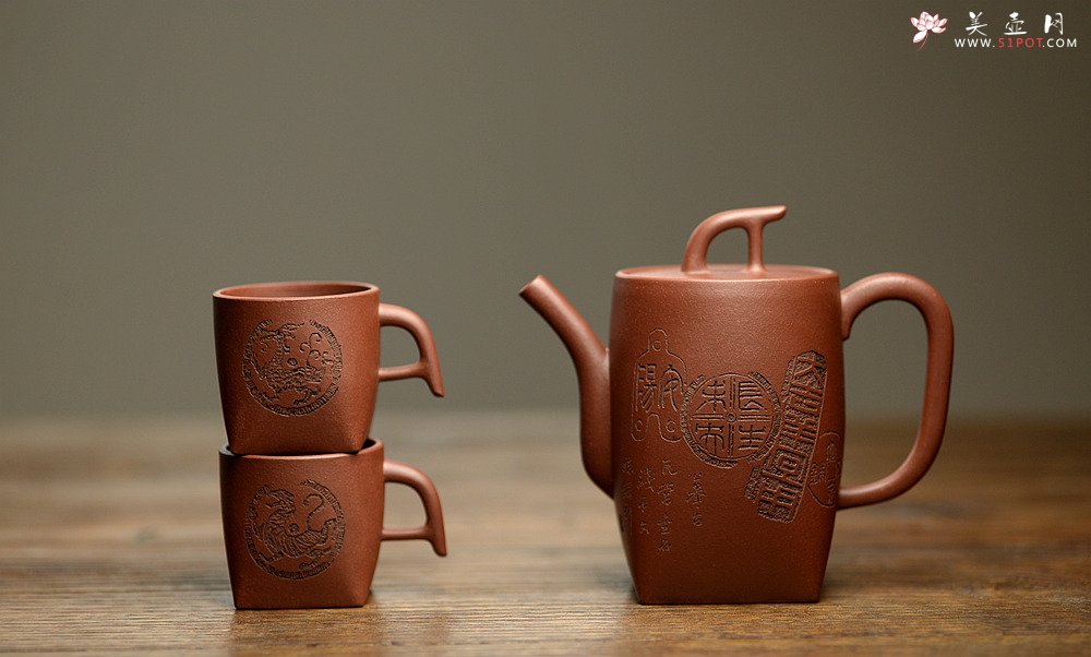 紫砂壶图片：詹黎明经典代表作 方圆之美 紫玉金砂 全手汉韵套组 张听刚装饰 金农清味~ - 宜兴紫砂壶网