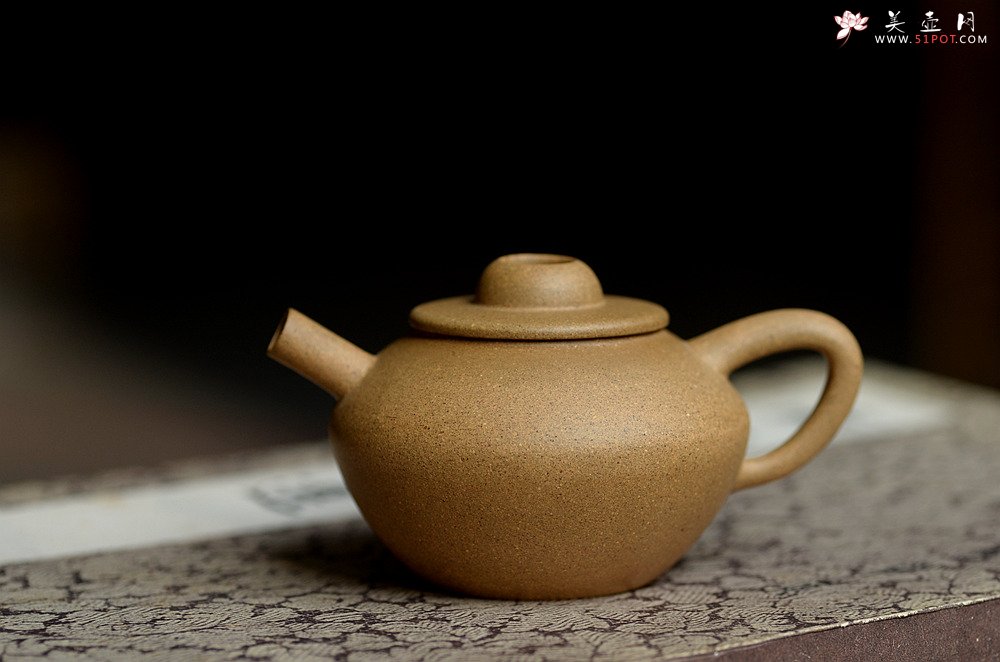 紫砂壶图片：美壶特惠 杀茶利器  茶人最爱 可人小壶 巨轮  - 宜兴紫砂壶网