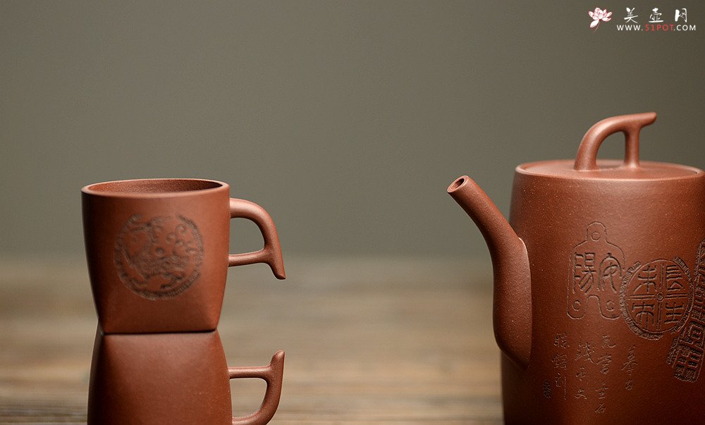 紫砂壶图片：詹黎明经典代表作 方圆之美 紫玉金砂 全手汉韵套组 张听刚装饰 金农清味~ - 宜兴紫砂壶网