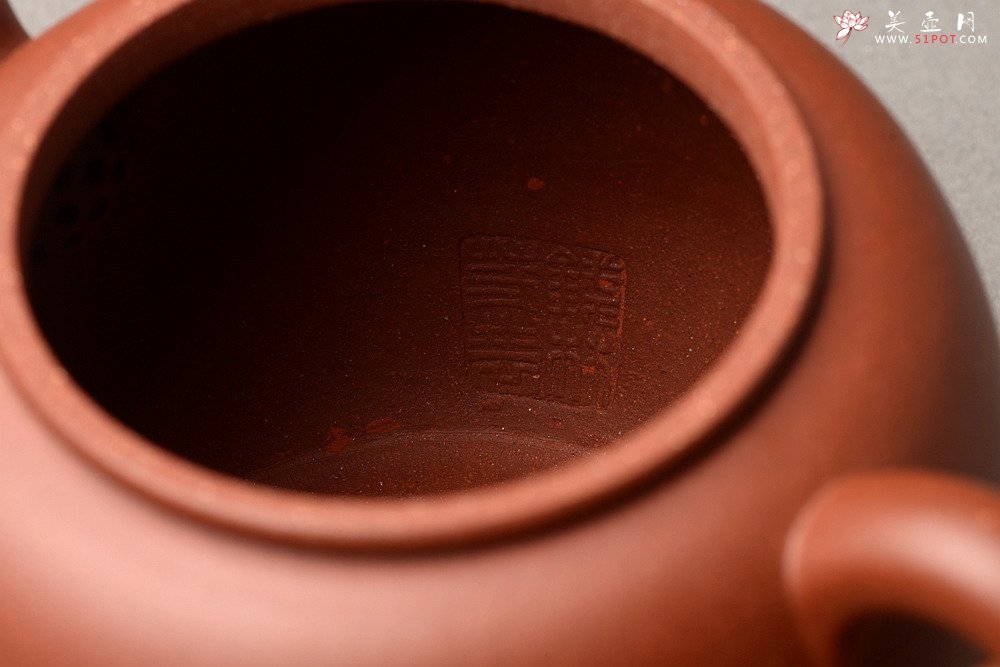 紫砂壶图片：钱林芳全手新作 韵味独特 做工精致 线韵 - 宜兴紫砂壶网