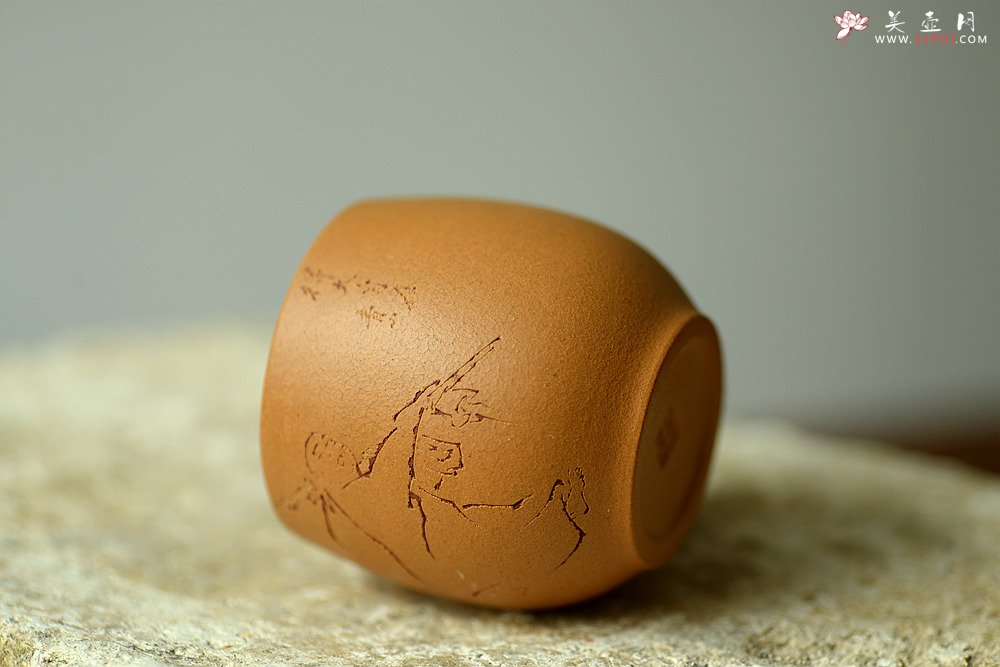 紫砂壶图片：曲峰雅致品茗杯 做工精致 - 宜兴紫砂壶网