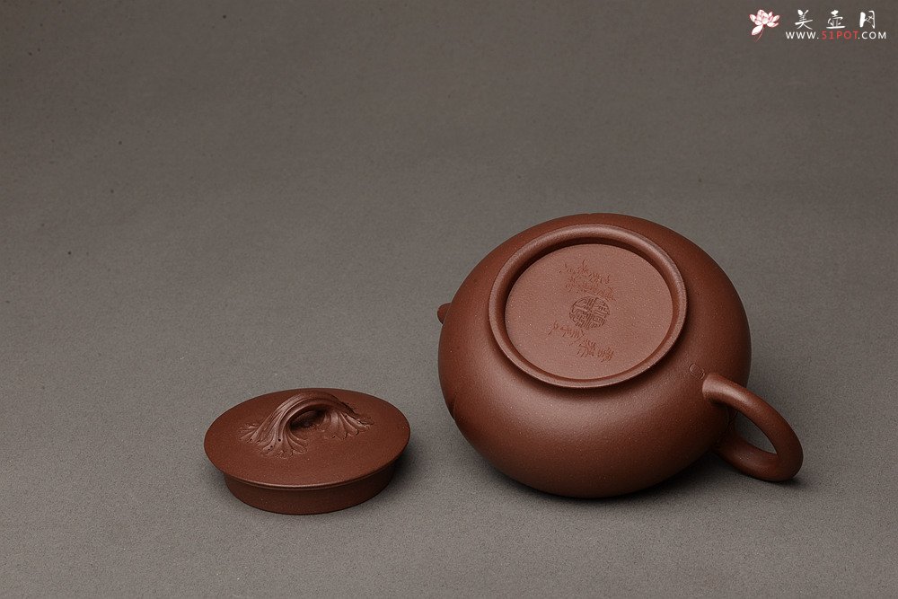 紫砂壶图片：线条流畅 别有风味o(∩_∩)o  新意花器 全手工知秋 - 宜兴紫砂壶网