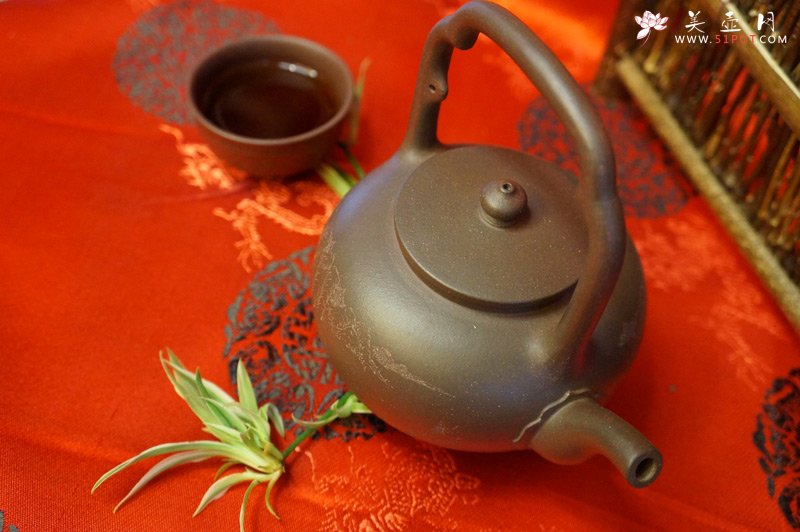 紫砂壶图片：吴径提梁 民国老紫泥 - 宜兴紫砂壶网