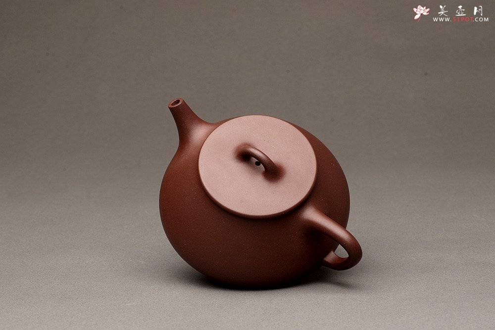 紫砂壶图片：器形周正 骨肉均挺之全手平盖石瓢  - 宜兴紫砂壶网