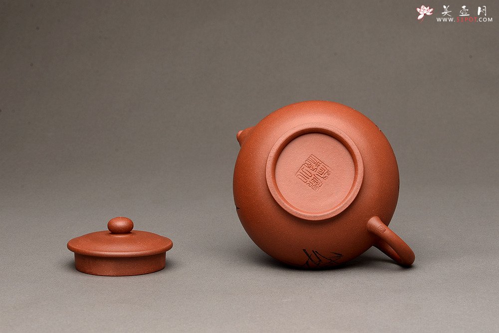 紫砂壶图片：端庄典雅 顾小英新作  全手紫韵 - 宜兴紫砂壶网