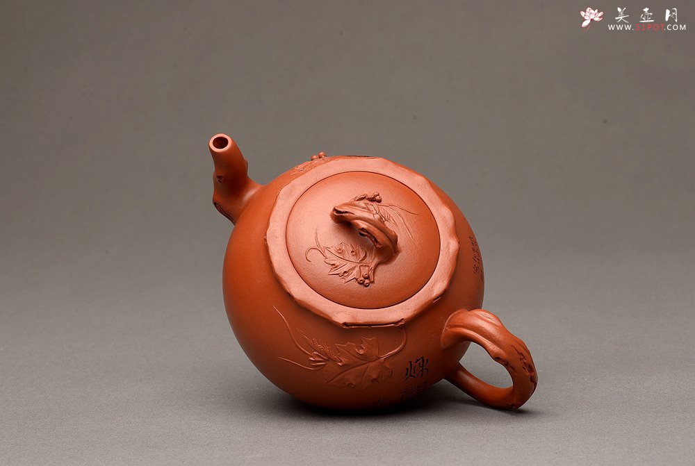 紫砂壶图片：朱牧清新品 葡萄壶 实用花货 原矿赵庄朱泥 难度颇大 - 宜兴紫砂壶网