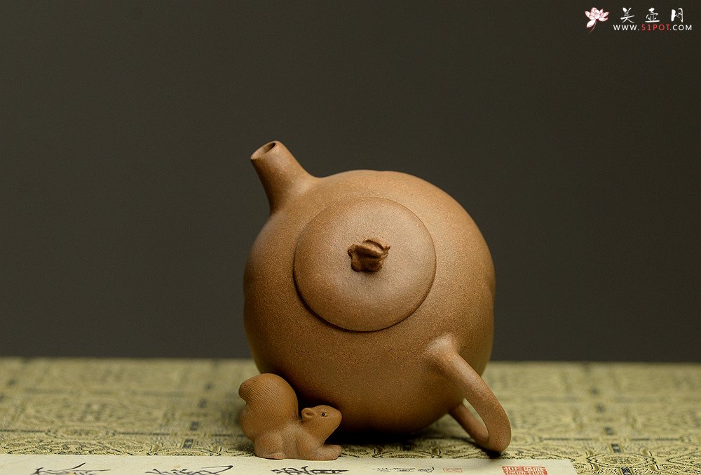 紫砂壶图片：姜建荣全手作品 古拙有趣 小巧可人 全手硕果  - 宜兴紫砂壶网